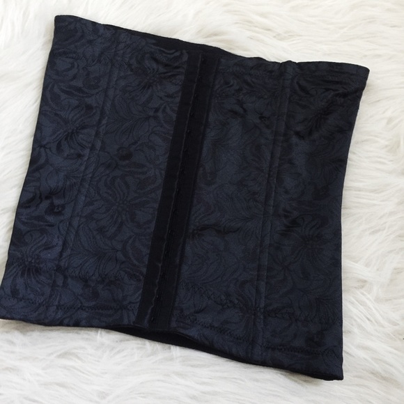 Maidenform Other - Maidenform Shaper Corset Small